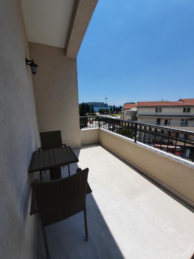 Apartments Boreta Budva Bagian luar foto