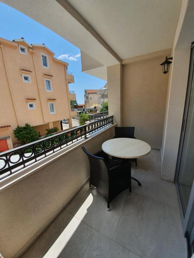 Apartments Boreta Budva Bagian luar foto