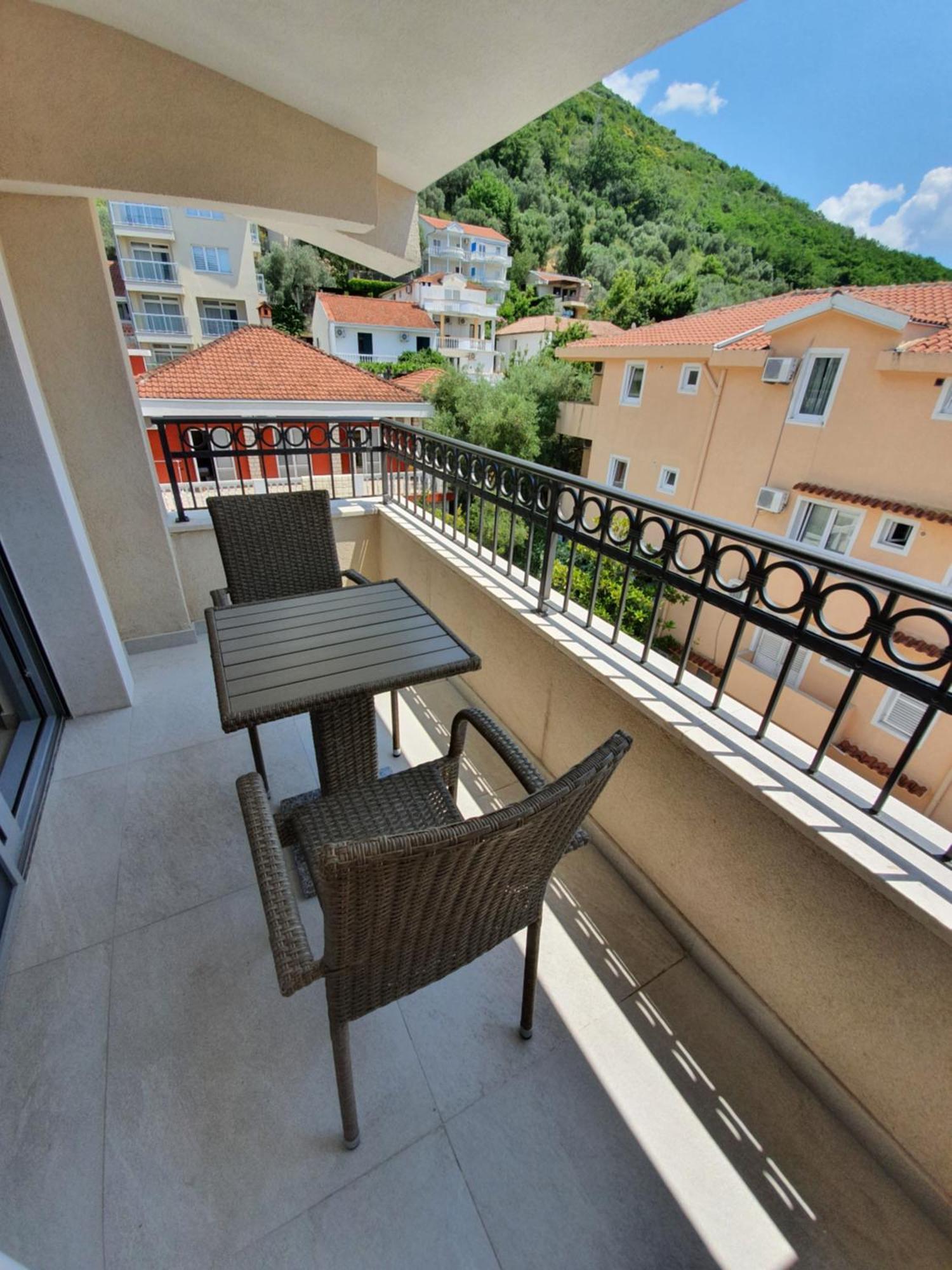 Apartments Boreta Budva Bagian luar foto