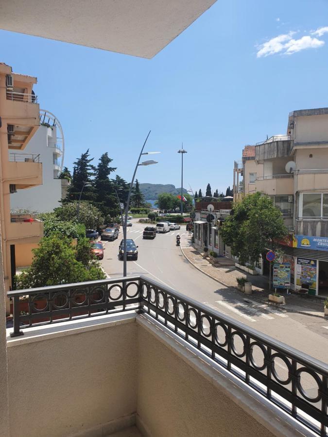 Apartments Boreta Budva Bagian luar foto