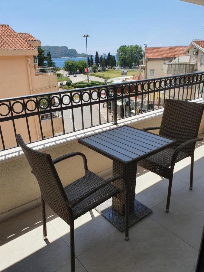 Apartments Boreta Budva Bagian luar foto