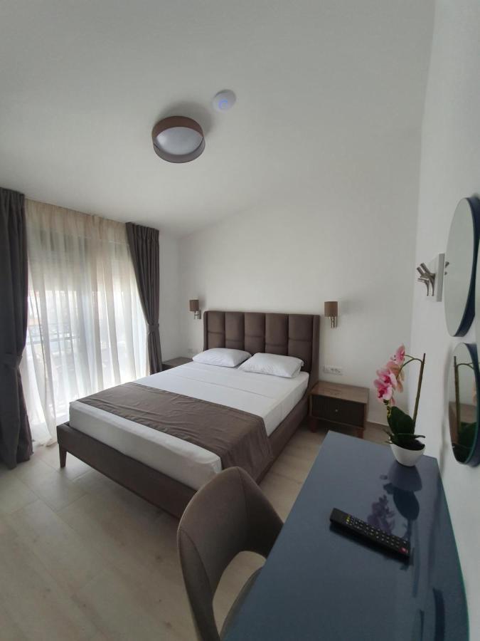 Apartments Boreta Budva Bagian luar foto
