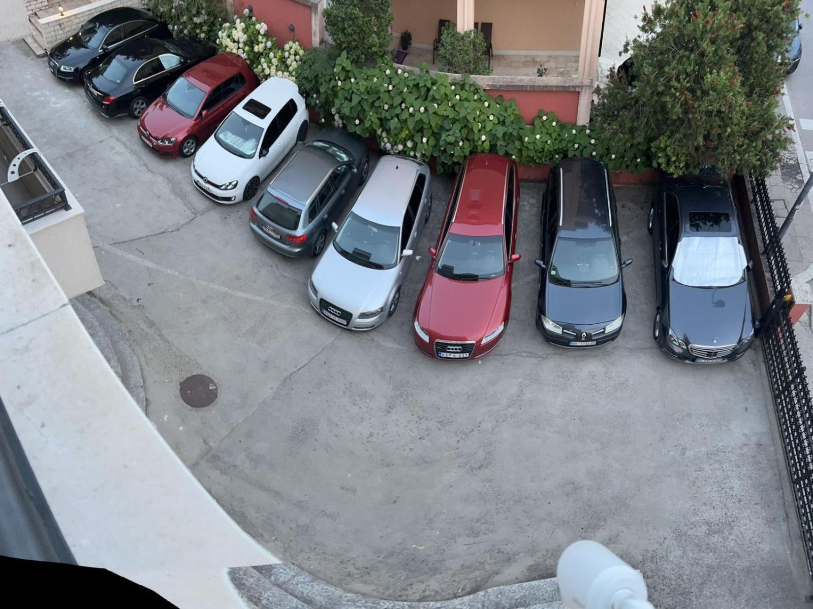Apartments Boreta Budva Bagian luar foto