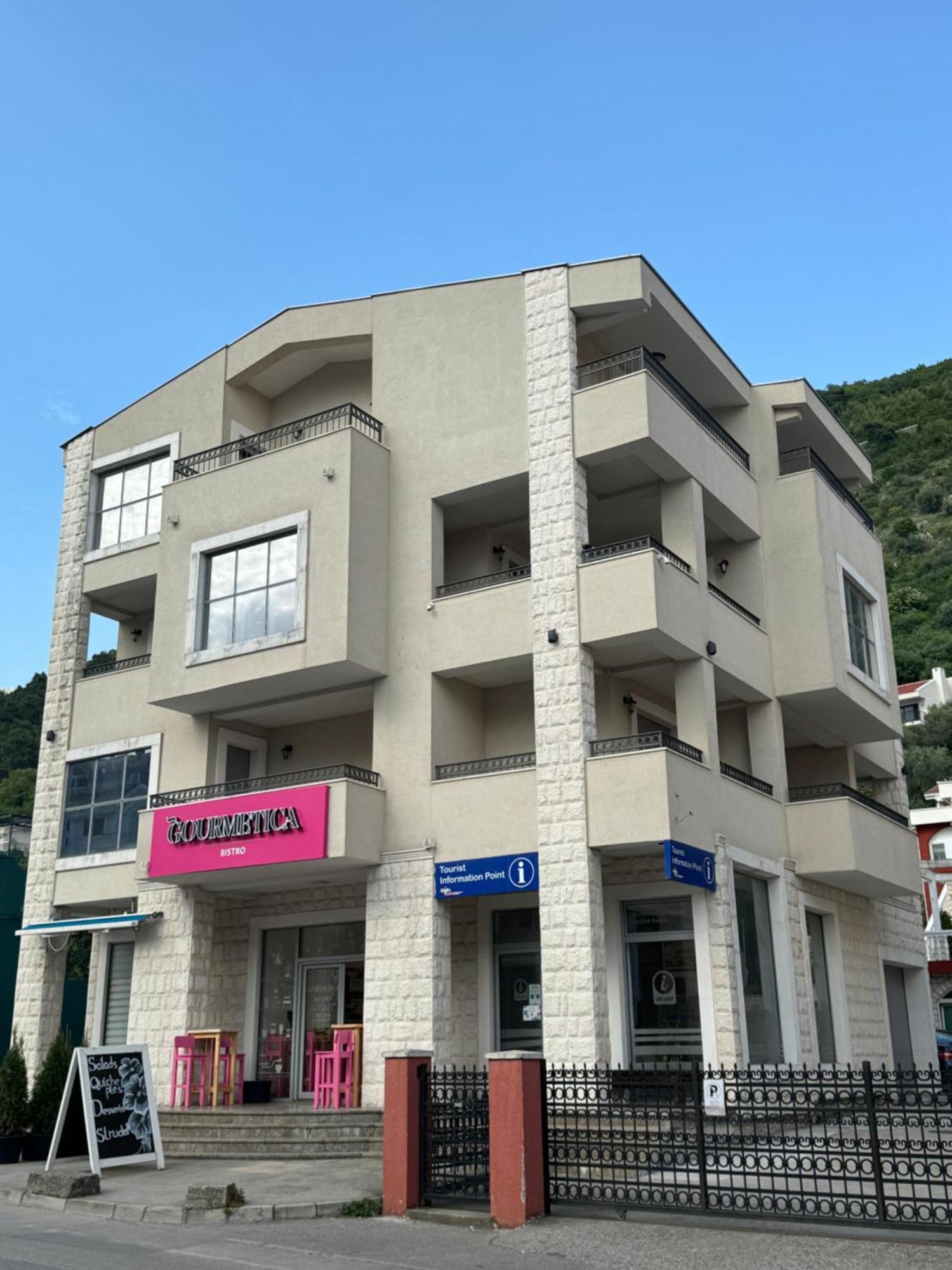 Apartments Boreta Budva Bagian luar foto